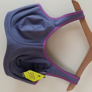 New with tags Wacoal Sports Bra Gray 32ddd